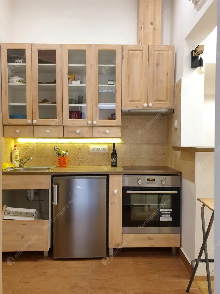 Kiadó albérlet 220000 Ft/hó áron: Budapest, XIII. kerület  Tisza utca. Mérete: 24 nm, 1 szobás | Alberlet.hu - 5518620