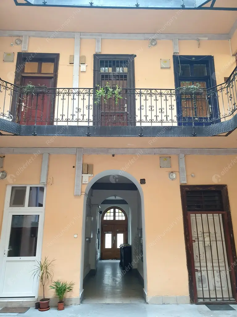 Kiadó albérlet 220000 Ft/hó áron: Budapest, XIII. kerület  Tisza utca. Mérete: 24 nm, 1 szobás | Alberlet.hu - 5518622