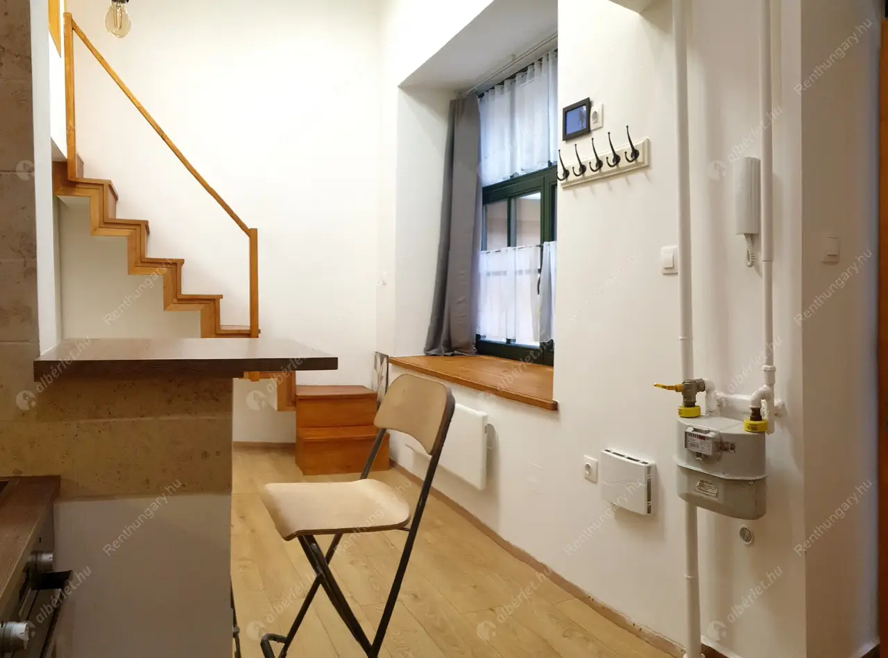 Kiadó albérlet 220000 Ft/hó áron: Budapest, XIII. kerület  Tisza utca. Mérete: 24 nm, 1 szobás | Alberlet.hu - 5518626