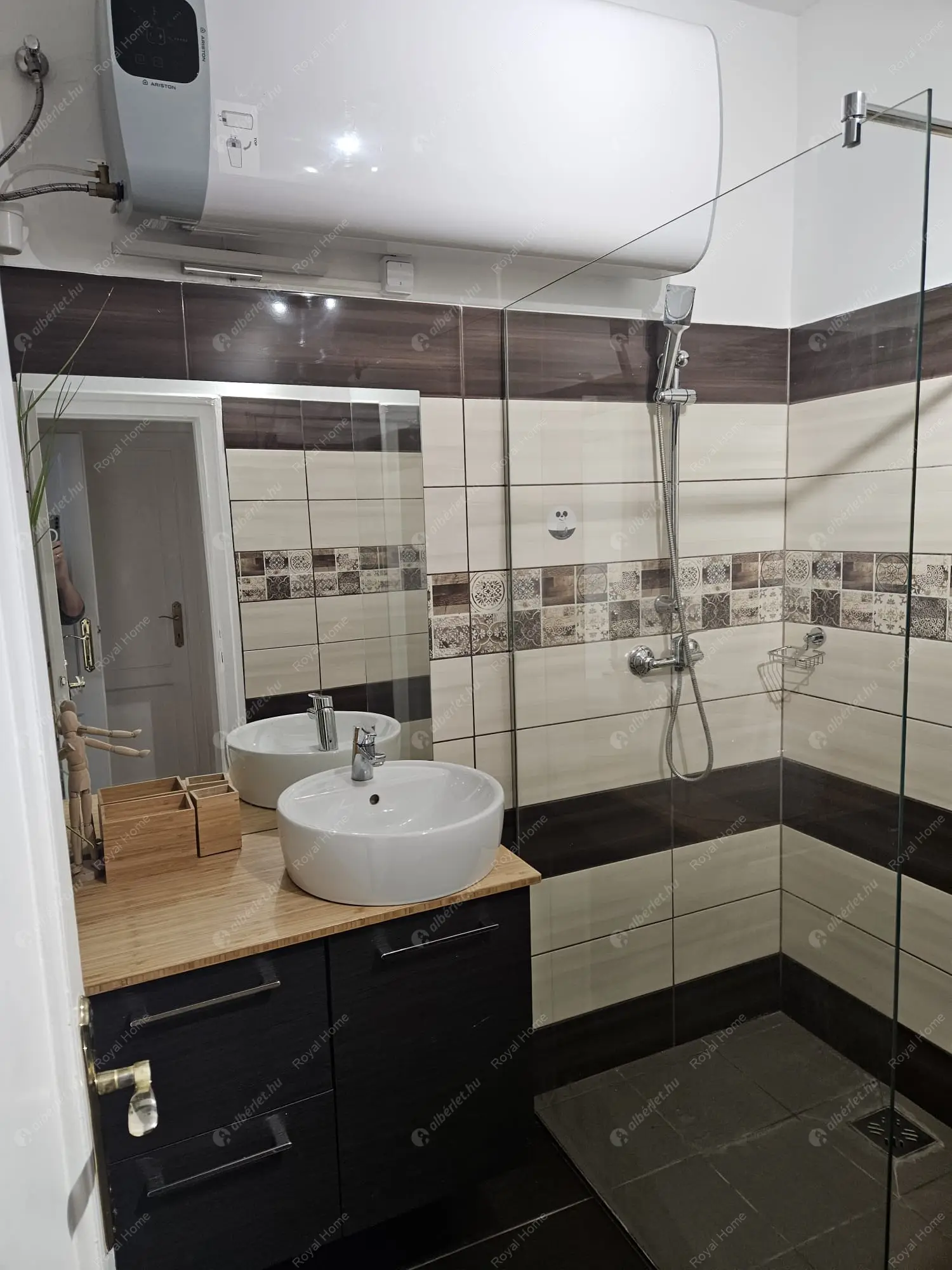 Kiadó albérlet 299000 Ft/hó áron: Budapest, XIII. kerület  Tomori köz. Mérete: 61 nm, 2 szobás | Alberlet.hu - 6577833