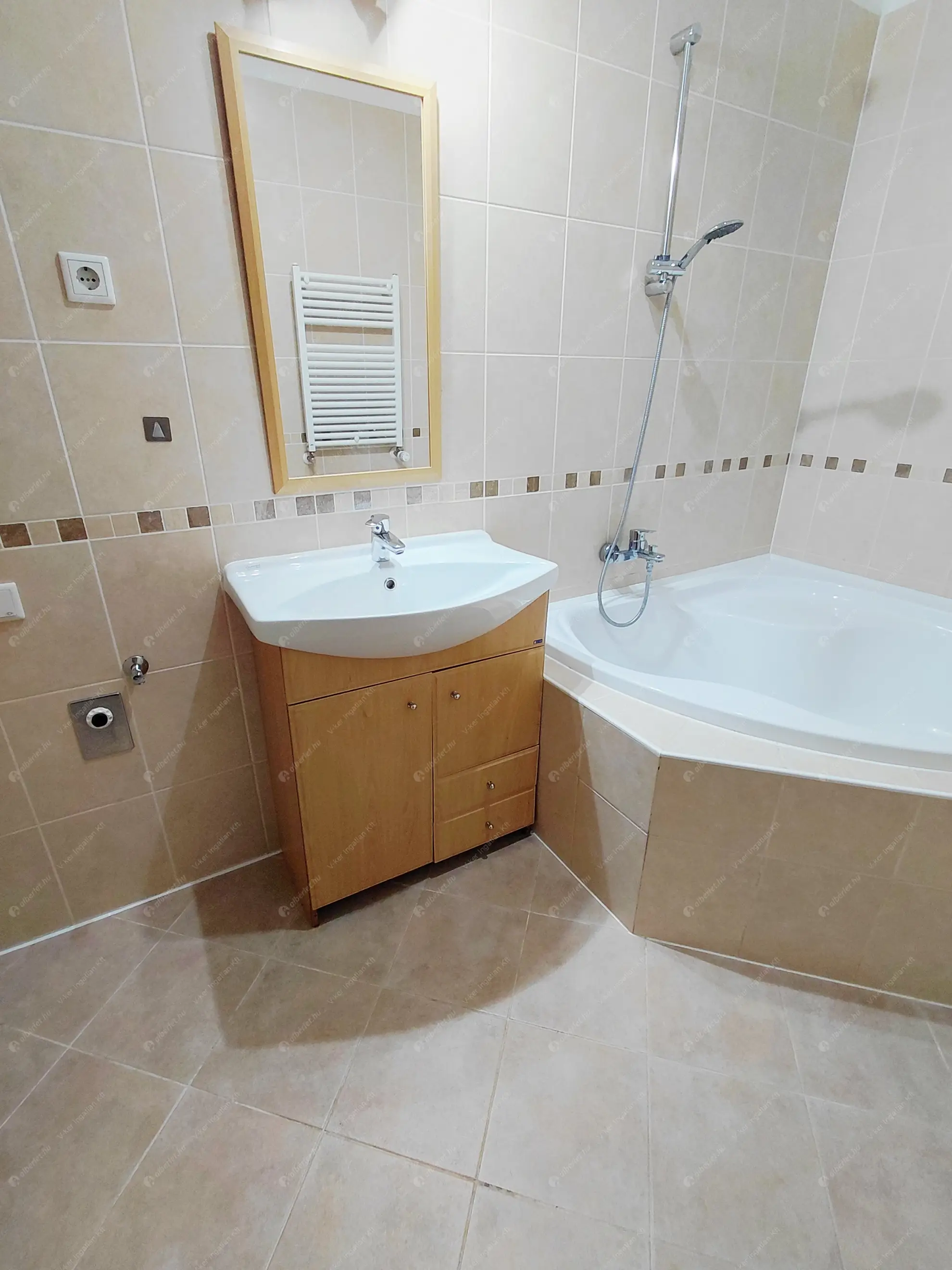 Kiadó albérlet 290000 Ft/hó áron: Budapest, XIII. kerület  Turóc utca. Mérete: 54 nm, 2 szobás | Alberlet.hu - 6596182