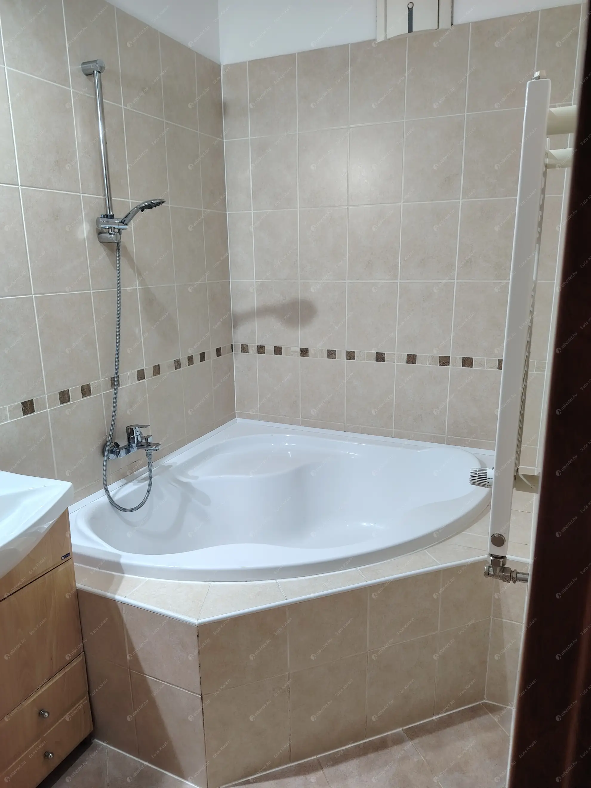 Kiadó albérlet 260000 Ft/hó áron: Budapest, XIII. kerület  Turóc utca. Mérete: 54 nm, 2 szobás | Alberlet.hu - 6597770