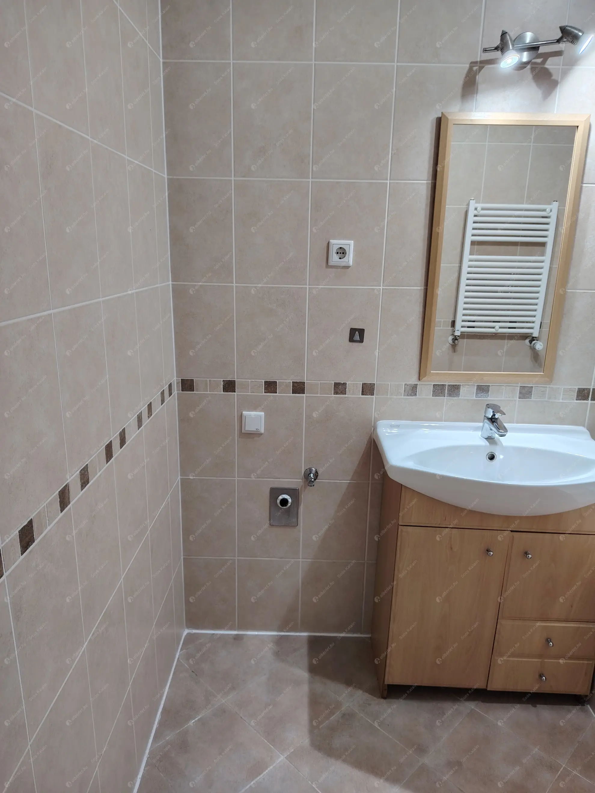 Kiadó albérlet 260000 Ft/hó áron: Budapest, XIII. kerület  Turóc utca. Mérete: 54 nm, 2 szobás | Alberlet.hu - 6597771