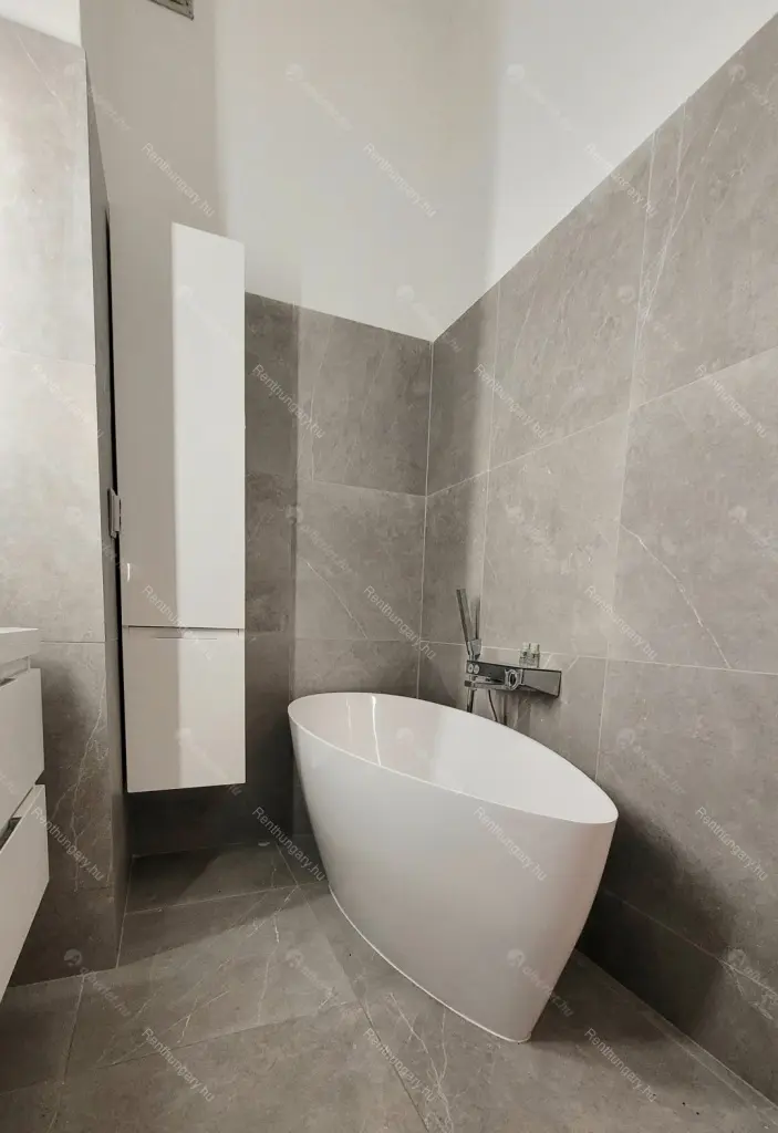 Kiadó albérlet 350000 Ft/hó áron: Budapest, XIII. kerület  Újpesti  rakpart . Mérete: 67 nm, 2 szobás | Alberlet.hu - 6678530