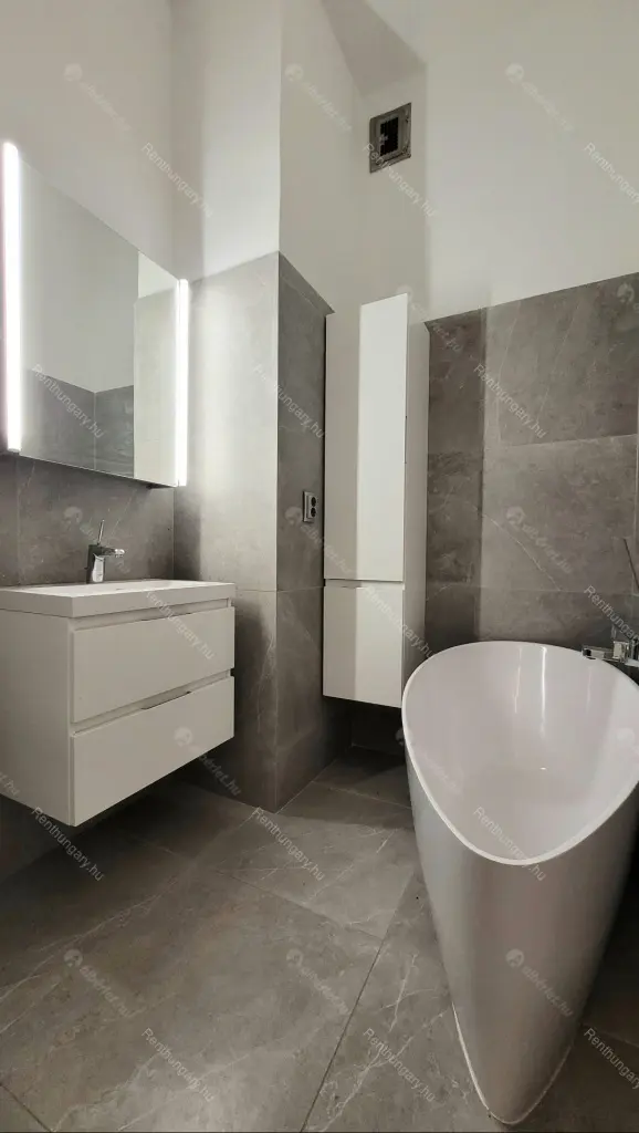 Kiadó albérlet 350000 Ft/hó áron: Budapest, XIII. kerület  Újpesti  rakpart . Mérete: 76 nm, 2 szobás | Alberlet.hu - 6690340