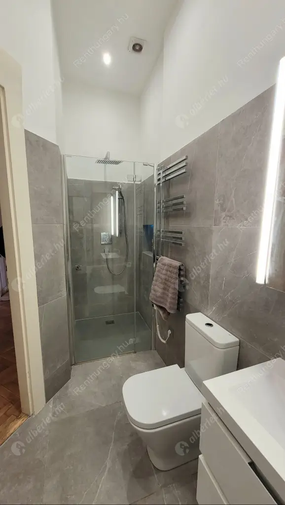 Kiadó albérlet 382000 Ft/hó áron: Budapest, XIII. kerület  Újpesti  rakpart . Mérete: 77 nm, 2 szobás | Alberlet.hu - 6636272