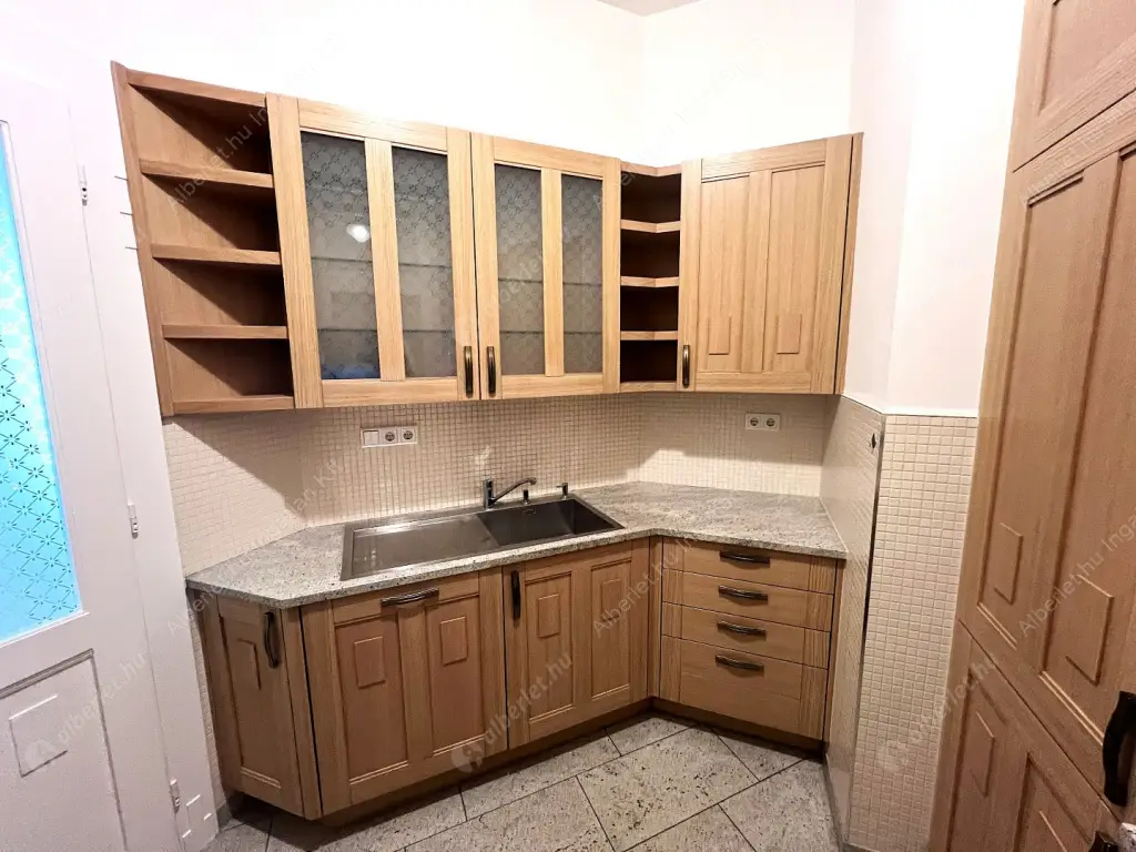 Kiadó albérlet 600000 Ft/hó áron: Budapest, XIII. kerület  Újpesti rakpart. Mérete: 90 nm, 3 szobás | Alberlet.hu - 6524971