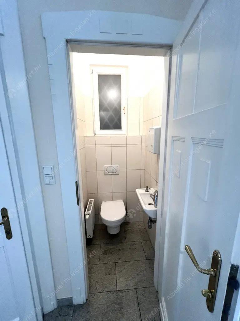 Kiadó albérlet 600000 Ft/hó áron: Budapest, XIII. kerület  Újpesti rakpart. Mérete: 90 nm, 3 szobás | Alberlet.hu - 6524973