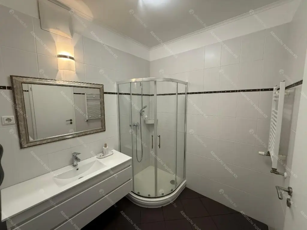 Kiadó albérlet 695000 Ft/hó áron: Budapest, XIII. kerület  Úszódaru utca. Mérete: 120 nm, 4 szobás | Alberlet.hu - 6697800