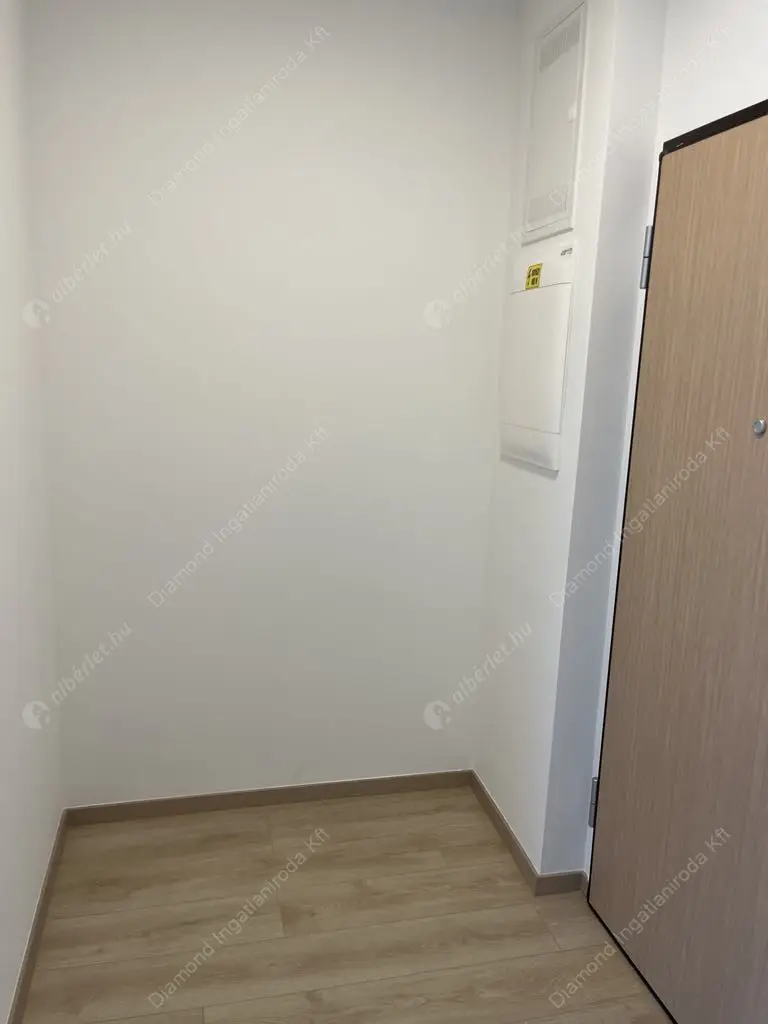 Kiadó albérlet 270000 Ft/hó áron: Budapest, XIII. kerület  Úszódaru utca. Mérete: 31 nm, 1 szobás | Alberlet.hu - 6496119