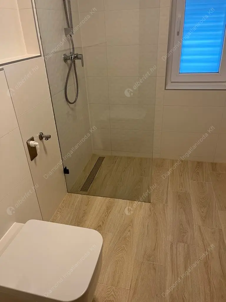 Kiadó albérlet 270000 Ft/hó áron: Budapest, XIII. kerület  Úszódaru utca. Mérete: 31 nm, 1 szobás | Alberlet.hu - 6496128