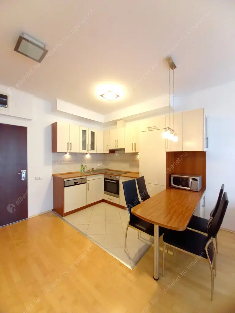Kiadó albérlet 330000 Ft/hó áron: Budapest, XIII. kerület  Úszódaru utca. Mérete: 55 nm, 2 szobás | Alberlet.hu - 6578748