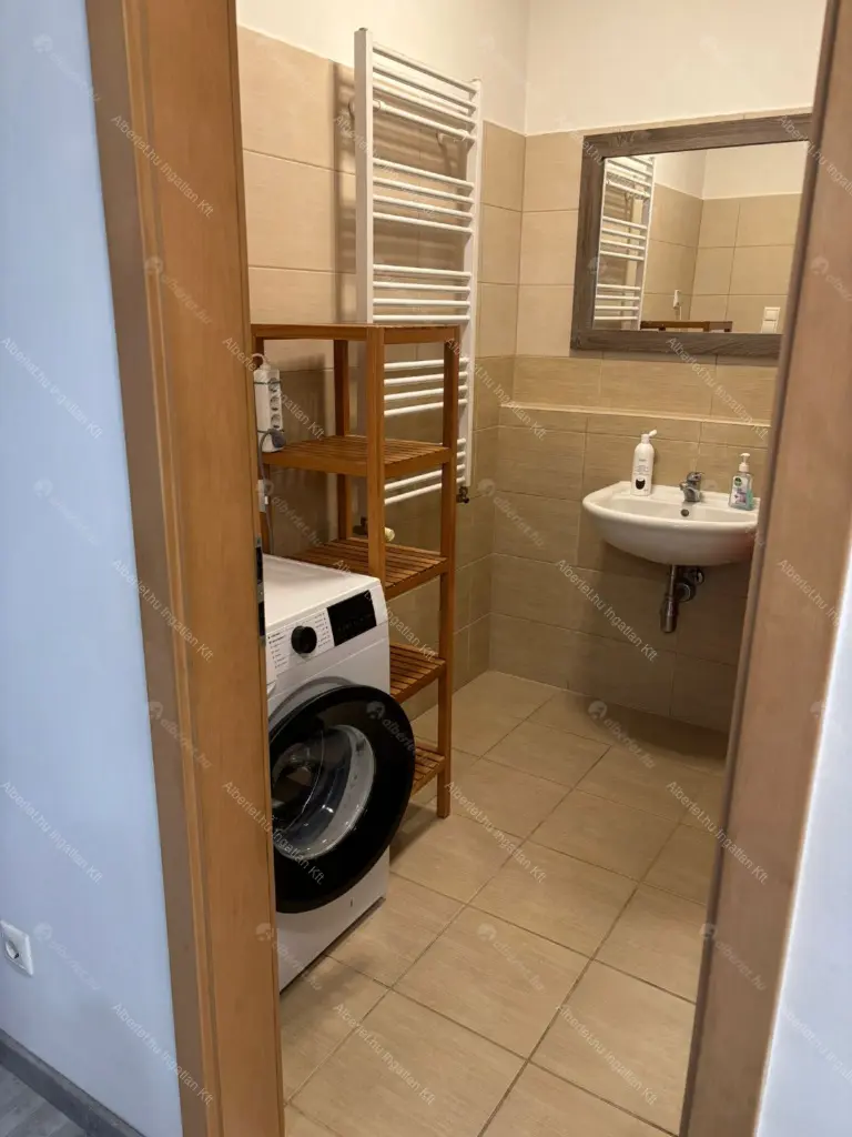 Kiadó albérlet 380000 Ft/hó áron: Budapest, XIII. kerület  Úszódaru utca. Mérete: 58 nm, 3 szobás | Alberlet.hu - 6664691