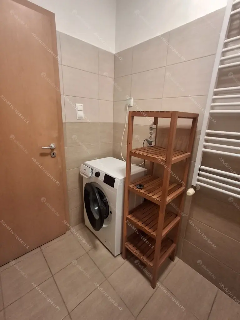 Kiadó albérlet 380000 Ft/hó áron: Budapest, XIII. kerület  Úszódaru utca. Mérete: 58 nm, 3 szobás | Alberlet.hu - 6677045