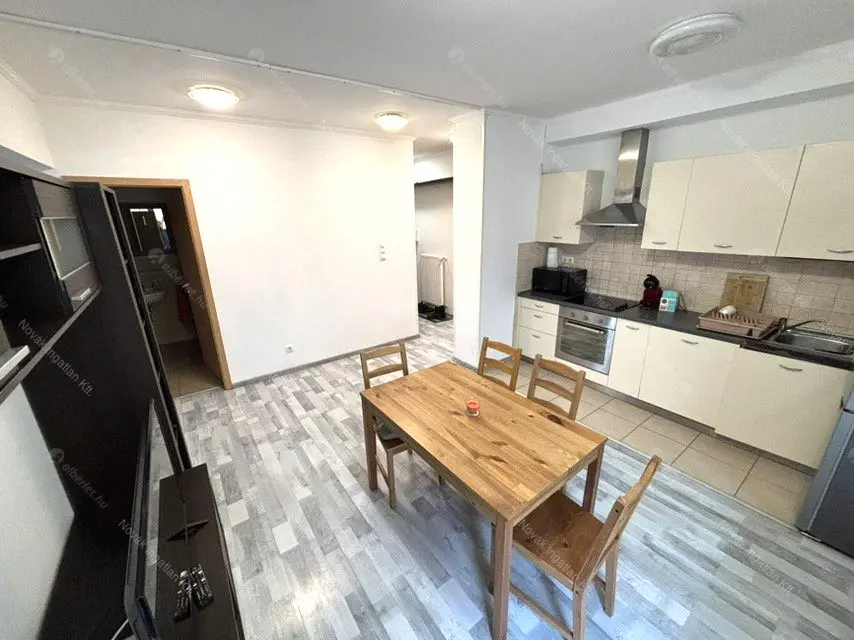 Kiadó albérlet 360000 Ft/hó áron: Budapest, XIII. kerület  Úszódaru utca. Mérete: 58 nm, 3 szobás | Alberlet.hu - 6694794