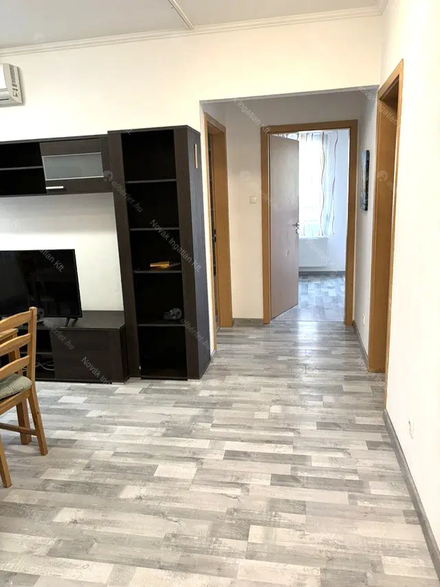 Kiadó albérlet 360000 Ft/hó áron: Budapest, XIII. kerület  Úszódaru utca. Mérete: 58 nm, 3 szobás | Alberlet.hu - 6694795