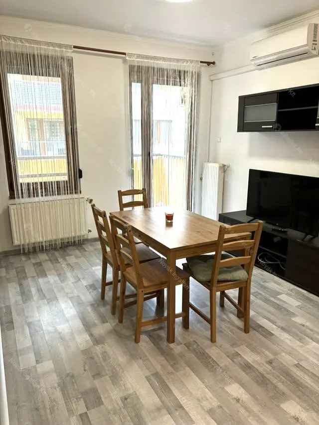 Kiadó albérlet 360000 Ft/hó áron: Budapest, XIII. kerület  Úszódaru utca. Mérete: 58 nm, 3 szobás | Alberlet.hu - 6694801