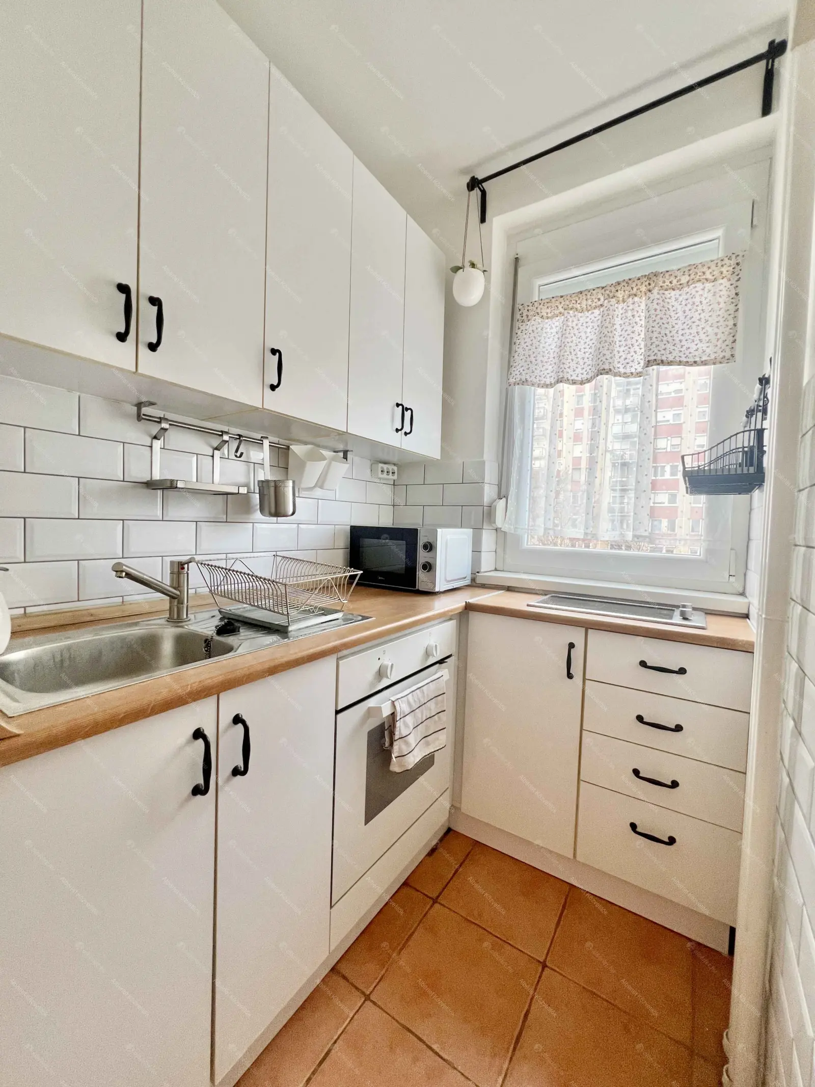 Kiadó albérlet 215000 Ft/hó áron: Budapest, XIII. kerület  Üteg utca. Mérete: 37 nm, 1 szobás | Alberlet.hu - 6658473