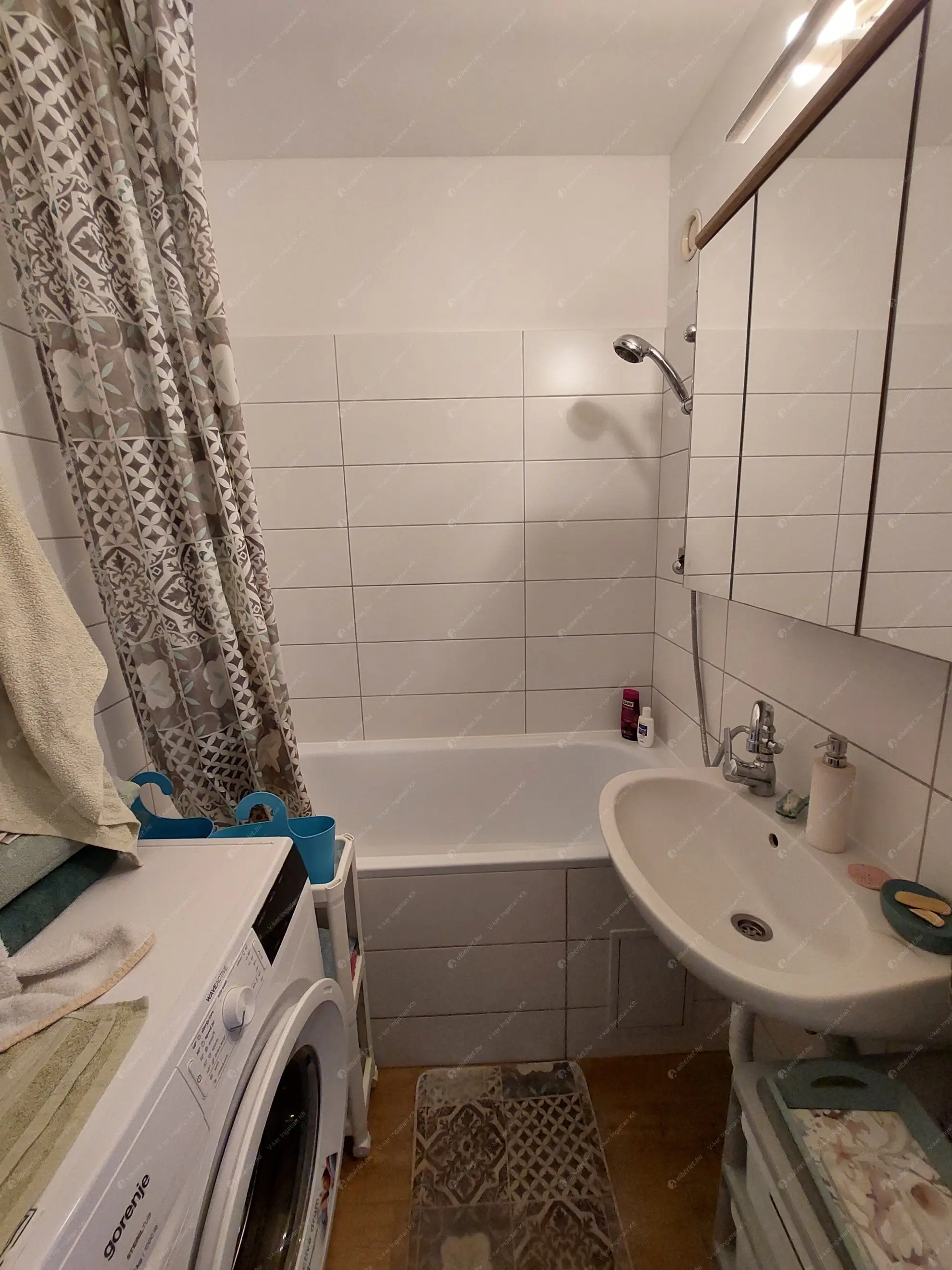 Kiadó albérlet 260000 Ft/hó áron: Budapest, XIII. kerület  Üteg utca. Mérete: 58 nm, 2 szobás | Alberlet.hu - 6597352