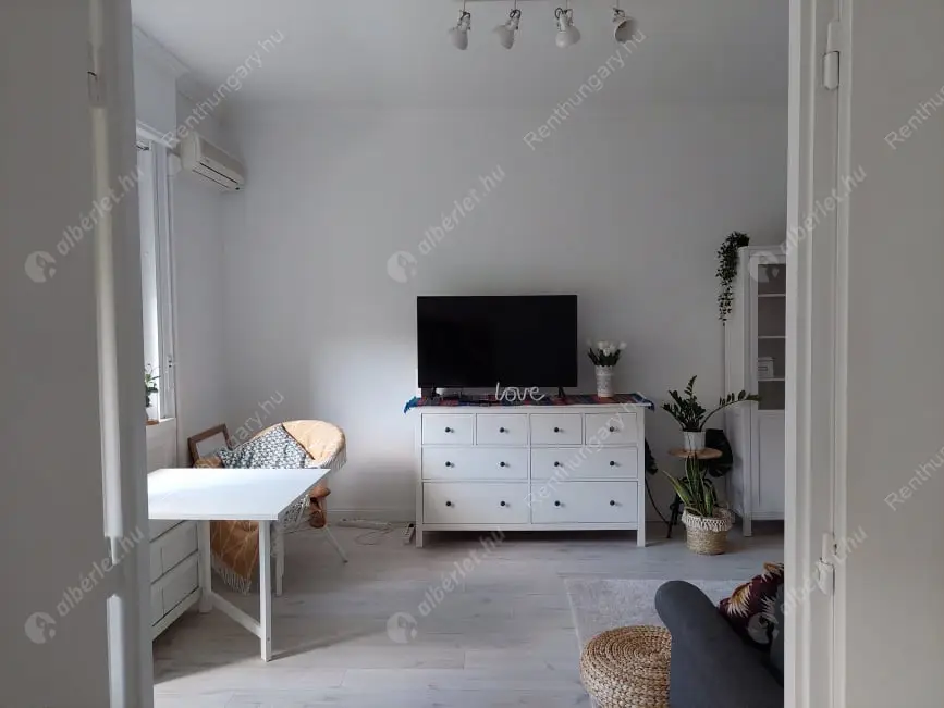 Kiadó albérlet 275000 Ft/hó áron: Budapest, XIII. kerület  Üteg utca. Mérete: 65 nm, 2 szobás | Alberlet.hu - 6632122