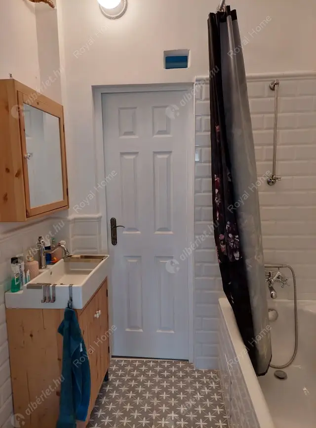 Kiadó albérlet 275000 Ft/hó áron: Budapest, XIII. kerület  Üteg utca. Mérete: 67 nm, 2 szobás | Alberlet.hu - 6630206