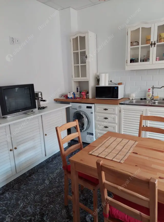 Kiadó albérlet 275000 Ft/hó áron: Budapest, XIII. kerület  Üteg utca. Mérete: 67 nm, 2 szobás | Alberlet.hu - 6630210