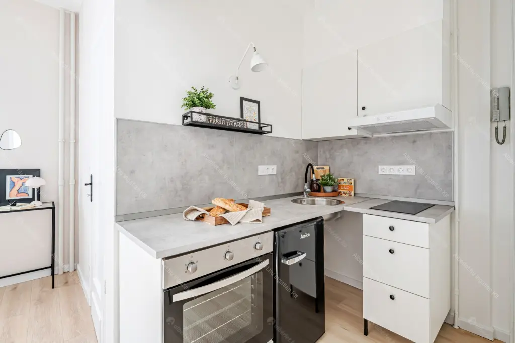 Kiadó albérlet 250000 Ft/hó áron: Budapest, XIII. kerület  Váci út. Mérete: 31 nm, 1 szobás | Alberlet.hu - 6673247