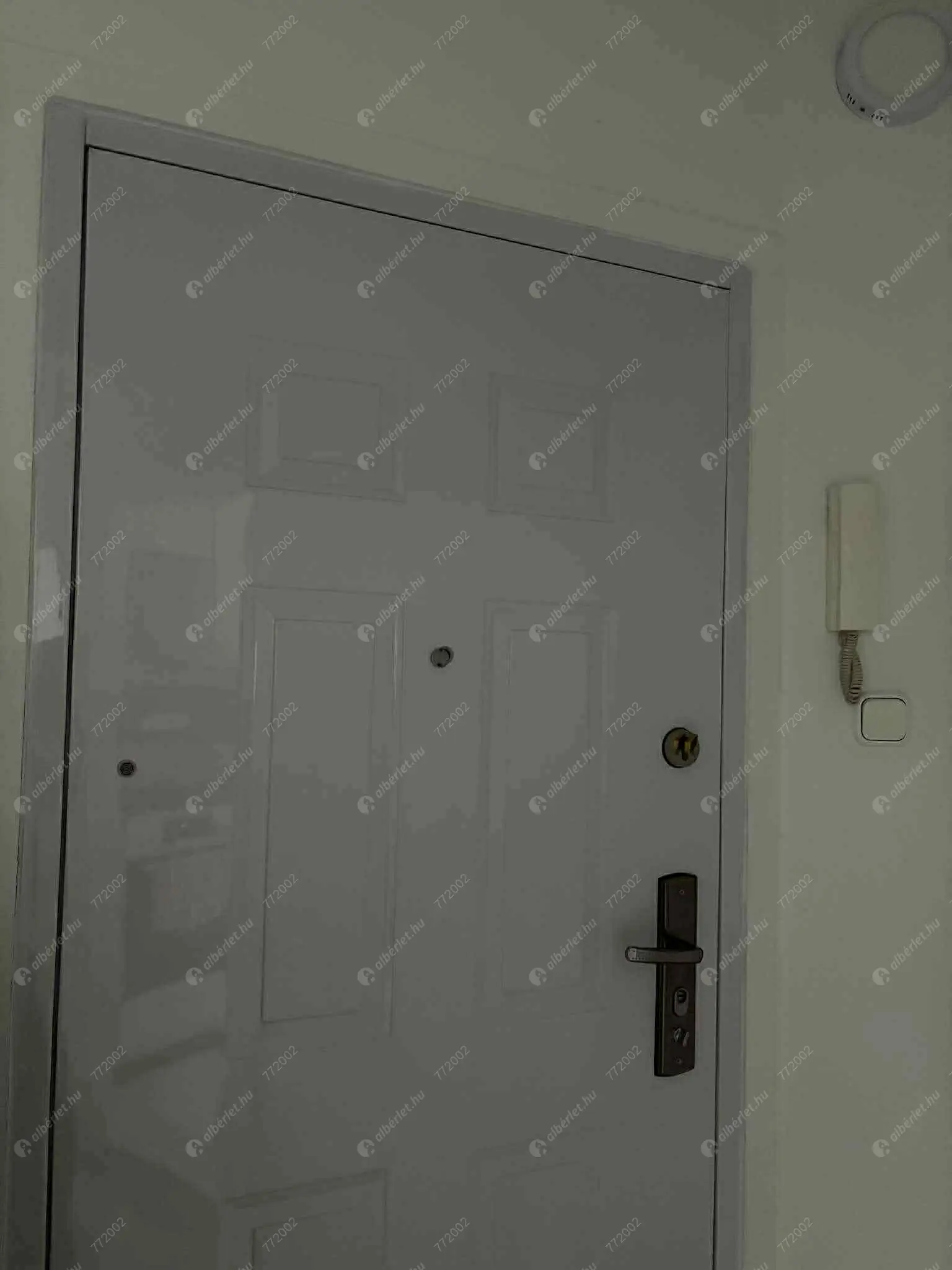 Kiadó albérlet 220000 Ft/hó áron: Budapest, XIII. kerület  Váci út. Mérete: 33 nm, 1 szobás | Alberlet.hu - 6601972