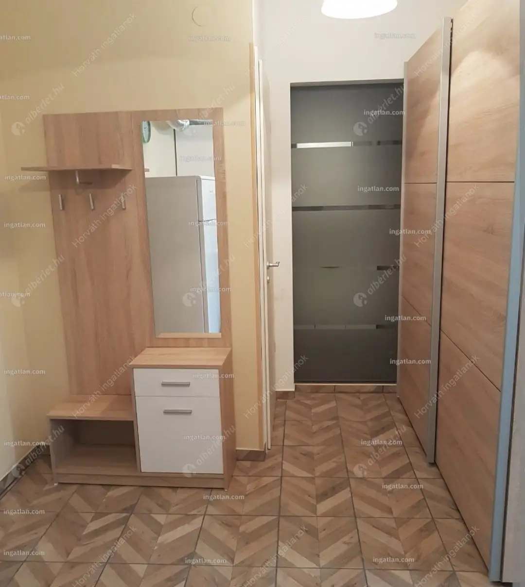 Kiadó albérlet 250000 Ft/hó áron: Budapest, XIII. kerület  Váci út. Mérete: 42 nm, 1 szobás | Alberlet.hu - 6610021