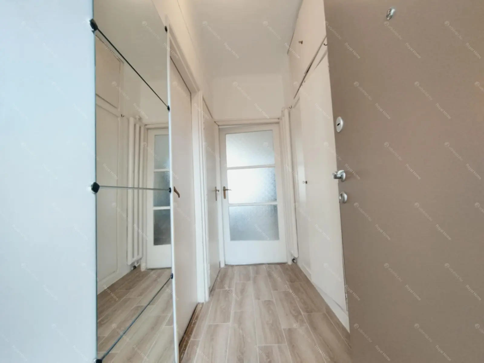 Kiadó albérlet 219000 Ft/hó áron: Budapest, XIII. kerület  Váci út. Mérete: 47 nm, 1 szobás | Alberlet.hu - 6653841