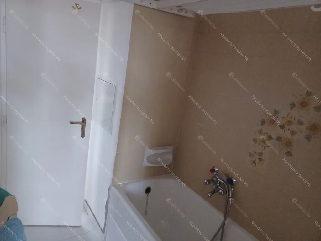 Kiadó albérlet 220000 Ft/hó áron: Budapest, XIII. kerület  Váci út. Mérete: 47 nm, 1 szobás | Alberlet.hu - 6662695