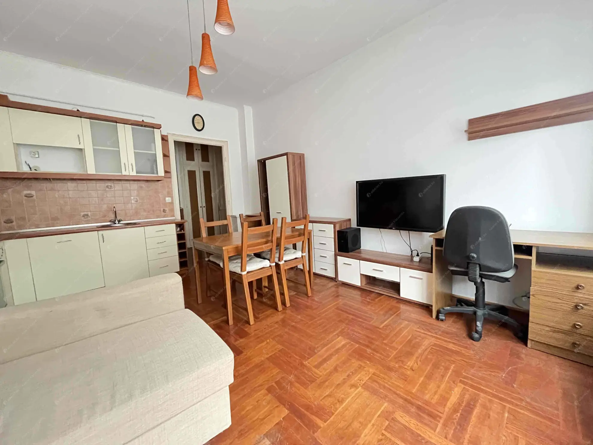 Kiadó albérlet 240000 Ft/hó áron: Budapest, XIII. kerület  Váci út. Mérete: 47 nm, 2 szobás | Alberlet.hu - 6592729