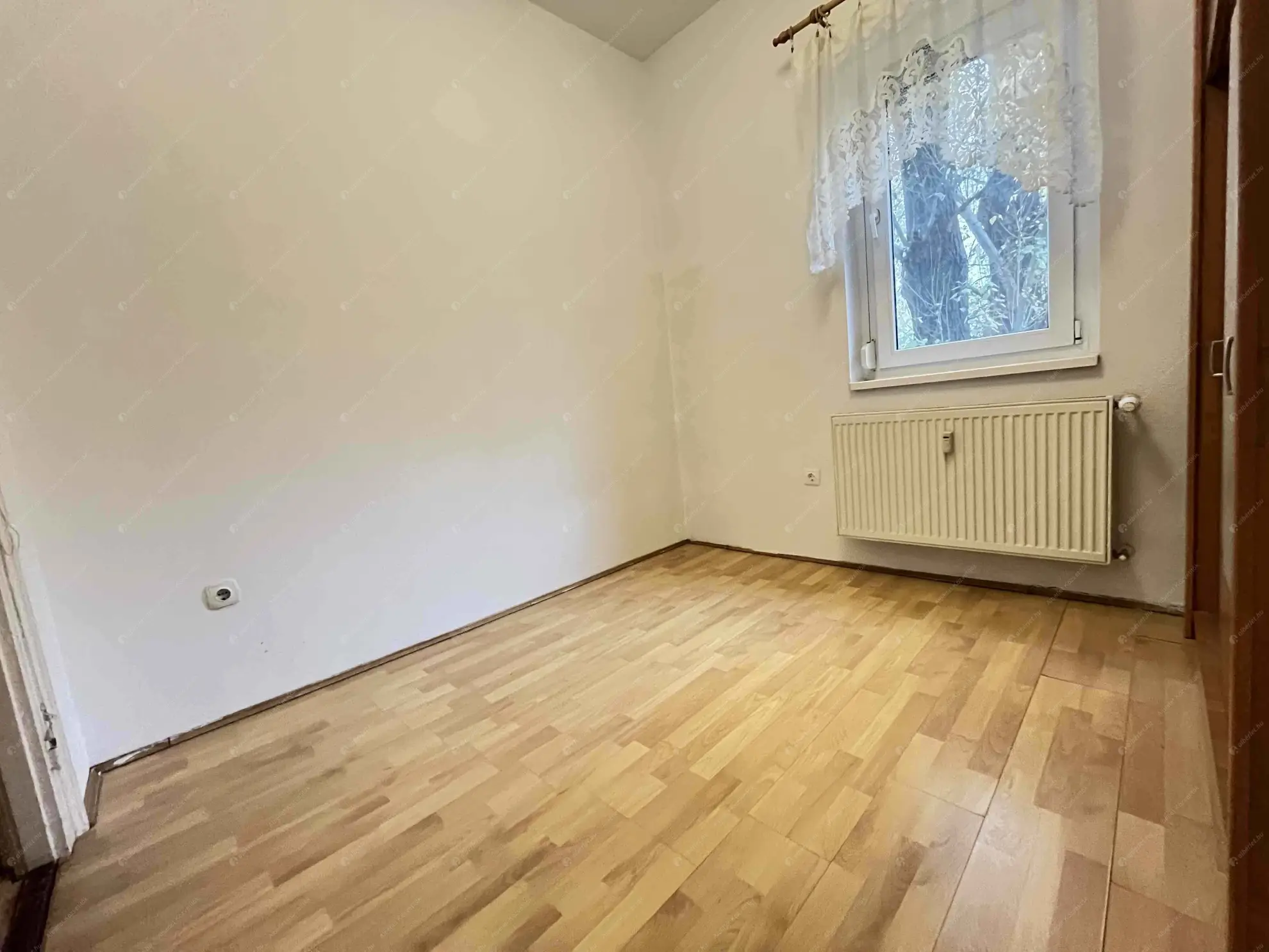 Kiadó albérlet 240000 Ft/hó áron: Budapest, XIII. kerület  Váci út. Mérete: 47 nm, 2 szobás | Alberlet.hu - 6592732