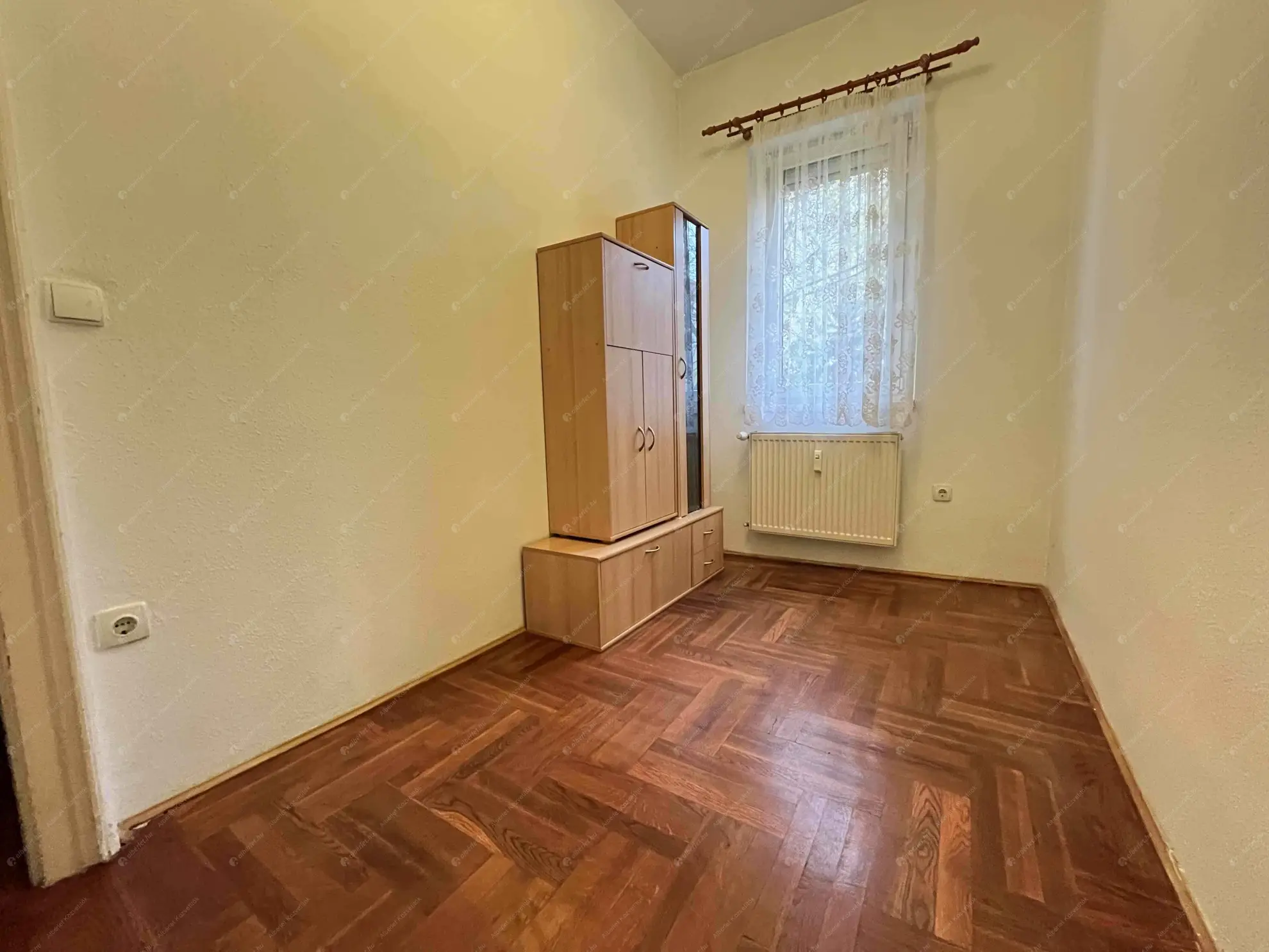 Kiadó albérlet 240000 Ft/hó áron: Budapest, XIII. kerület  Váci út. Mérete: 47 nm, 2 szobás | Alberlet.hu - 6592736