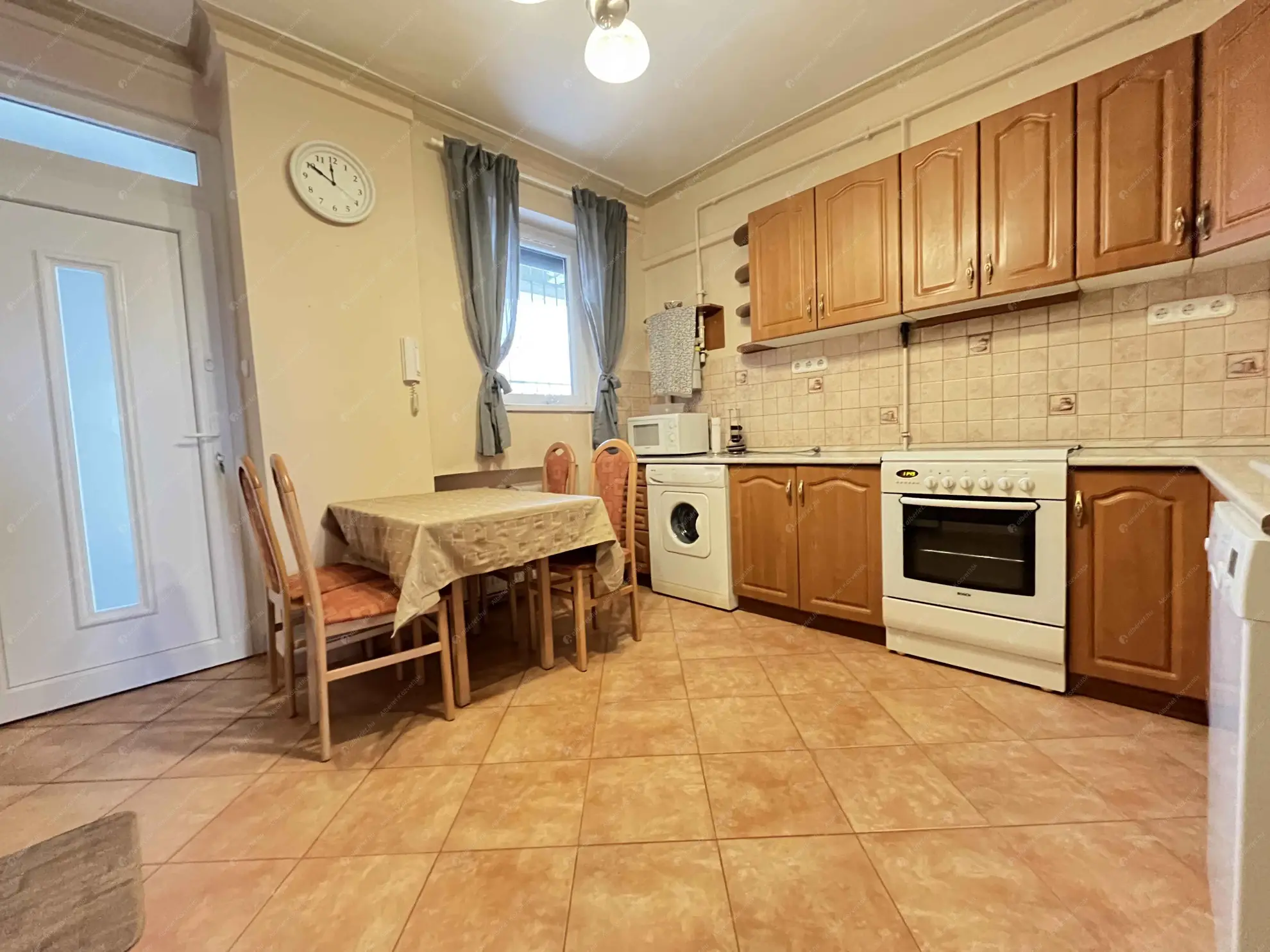 Kiadó albérlet 250000 Ft/hó áron: Budapest, XIII. kerület  Váci út. Mérete: 50 nm, 1 szobás | Alberlet.hu - 6625999