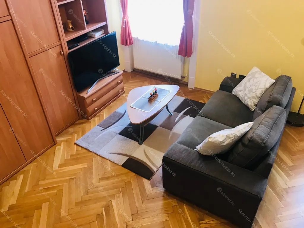 Kiadó albérlet 225000 Ft/hó áron: Budapest, XIII. kerület  Váci út. Mérete: 50 nm, 1 szobás | Alberlet.hu - 6700788