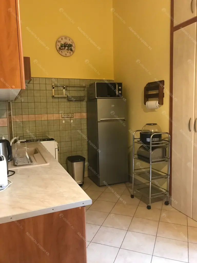 Kiadó albérlet 225000 Ft/hó áron: Budapest, XIII. kerület  Váci út. Mérete: 50 nm, 1 szobás | Alberlet.hu - 6700793