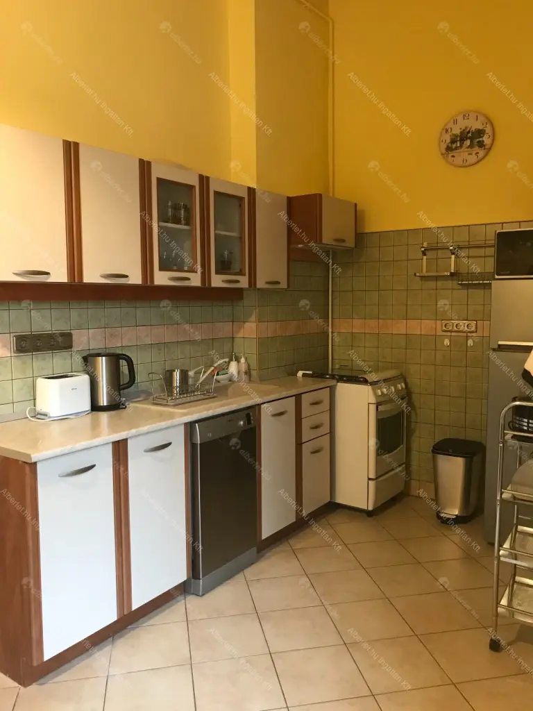 Kiadó albérlet 225000 Ft/hó áron: Budapest, XIII. kerület  Váci út. Mérete: 50 nm, 1 szobás | Alberlet.hu - 6700794