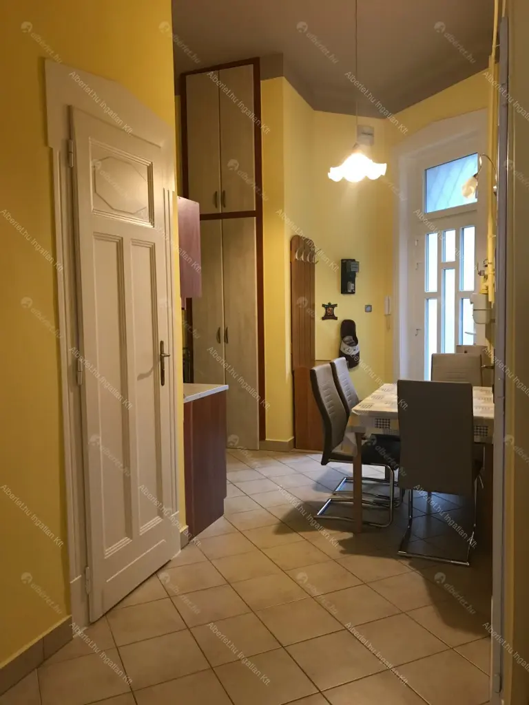 Kiadó albérlet 225000 Ft/hó áron: Budapest, XIII. kerület  Váci út. Mérete: 50 nm, 1 szobás | Alberlet.hu - 6700796