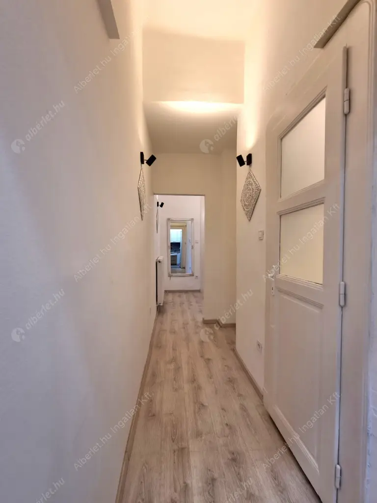 Kiadó albérlet 370000 Ft/hó áron: Budapest, XIII. kerület  Váci út. Mérete: 54 nm, 2 szobás | Alberlet.hu - 6570970