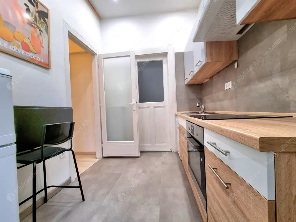 Kiadó albérlet 370000 Ft/hó áron: Budapest, XIII. kerület  Váci út. Mérete: 54 nm, 2 szobás | Alberlet.hu - 6570975