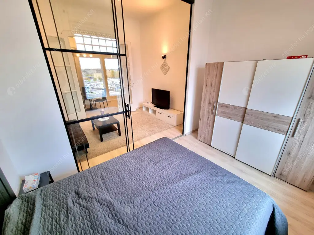 Kiadó albérlet 340000 Ft/hó áron: Budapest, XIII. kerület  Váci út. Mérete: 54 nm, 2 szobás | Alberlet.hu - 6615218