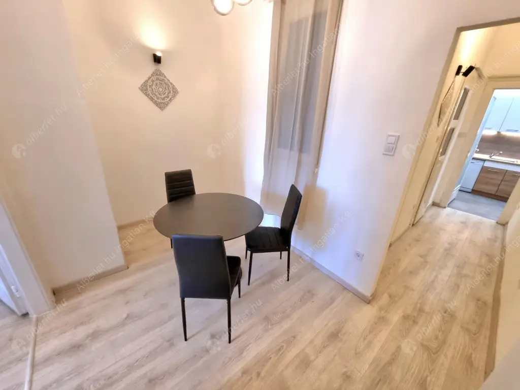 Kiadó albérlet 340000 Ft/hó áron: Budapest, XIII. kerület  Váci út. Mérete: 54 nm, 2 szobás | Alberlet.hu - 6615233