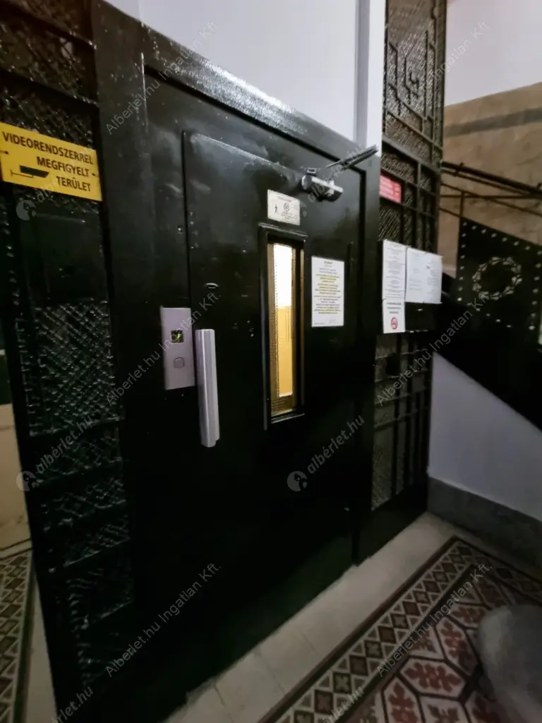 Kiadó albérlet 340000 Ft/hó áron: Budapest, XIII. kerület  Váci út. Mérete: 54 nm, 2 szobás | Alberlet.hu - 6615237