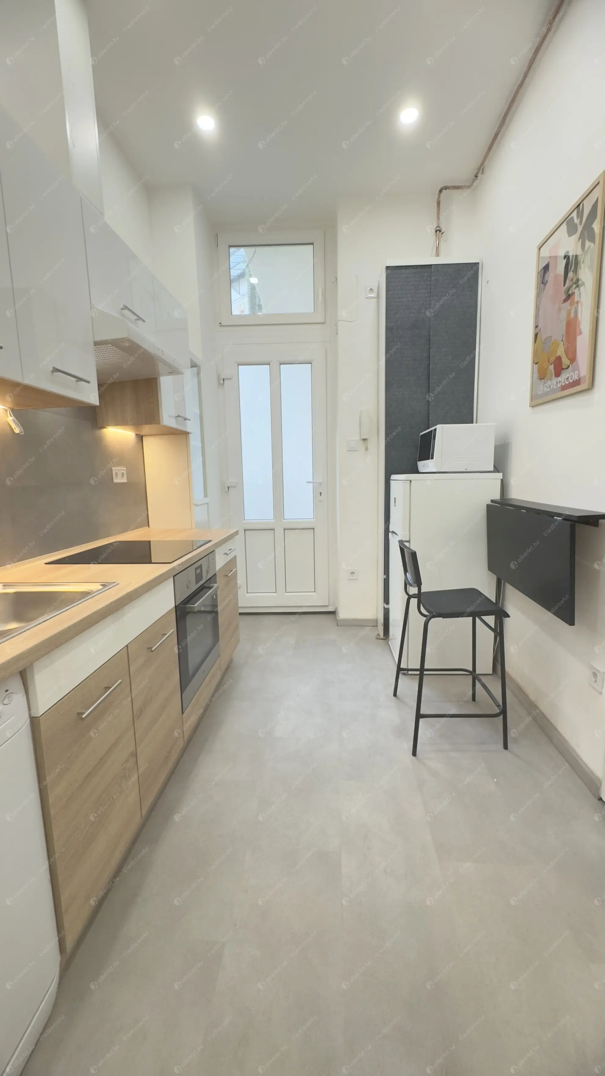 Kiadó albérlet 370000 Ft/hó áron: Budapest, XIII. kerület  Váci út. Mérete: 54 nm, 2 szobás | Alberlet.hu - 6569237