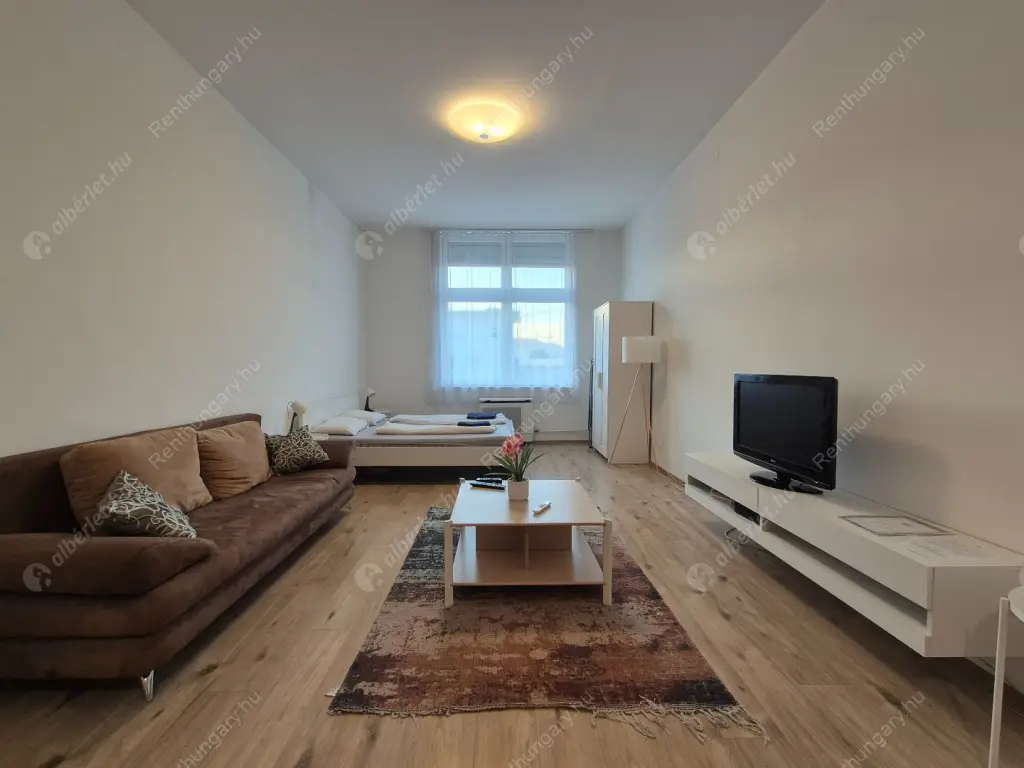 Kiadó albérlet 279000 Ft/hó áron: Budapest, XIII. kerület  Váci út. Mérete: 75 nm, 2 szobás | Alberlet.hu - 6549441