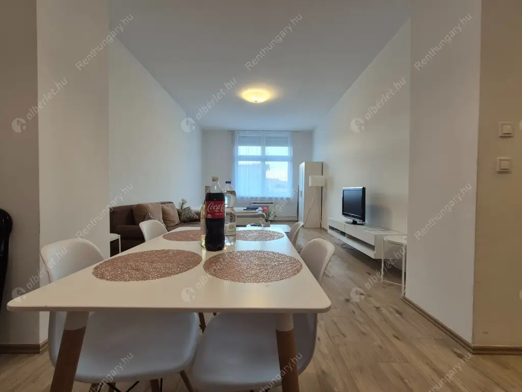 Kiadó albérlet 279000 Ft/hó áron: Budapest, XIII. kerület  Váci út. Mérete: 75 nm, 2 szobás | Alberlet.hu - 6549445