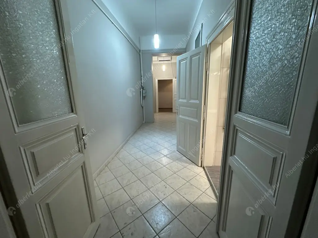 Kiadó albérlet 400000 Ft/hó áron: Budapest, XIII. kerület  Váci út. Mérete: 80 nm, 3 szobás | Alberlet.hu - 6591932