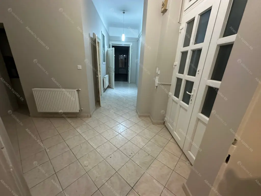 Kiadó albérlet 380000 Ft/hó áron: Budapest, XIII. kerület  Váci út. Mérete: 80 nm, 3 szobás | Alberlet.hu - 6681865