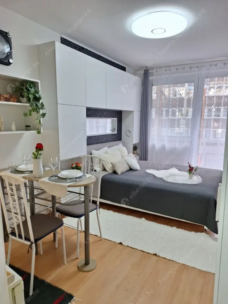 Kiadó albérlet 200000 Ft/hó áron: Budapest, XIII. kerület  Victor Hugo utca. Mérete: 20 nm, 1 szobás | Alberlet.hu - 6591811